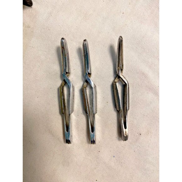 3 Embalming Mortician Vintage Clamps Clips Trocar Morbid Death Funeral Supply - Picture 3 of 3